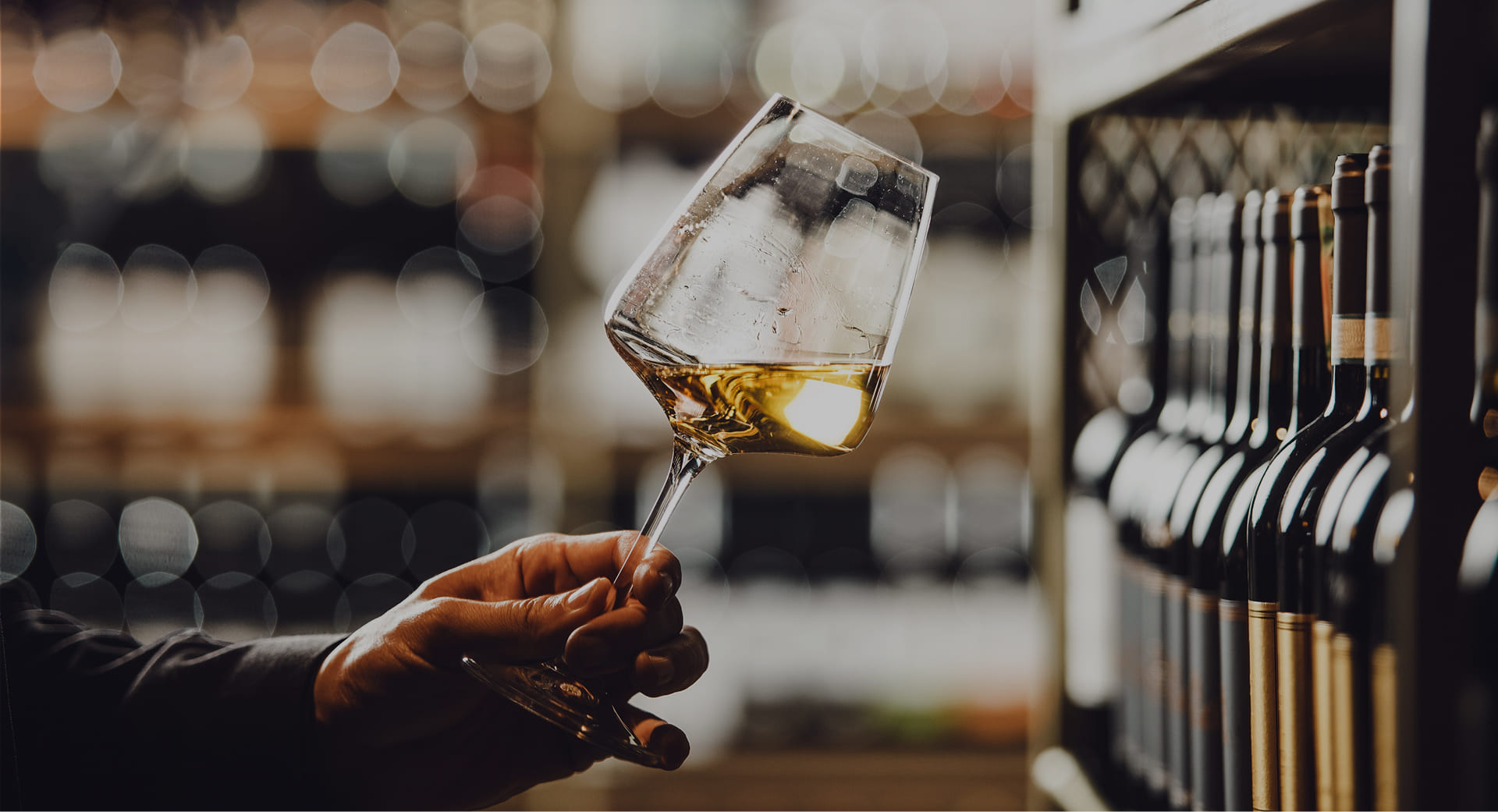 Cava Garnelis Corfu picture of wine glass